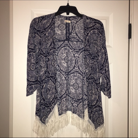 Hollister Kimono