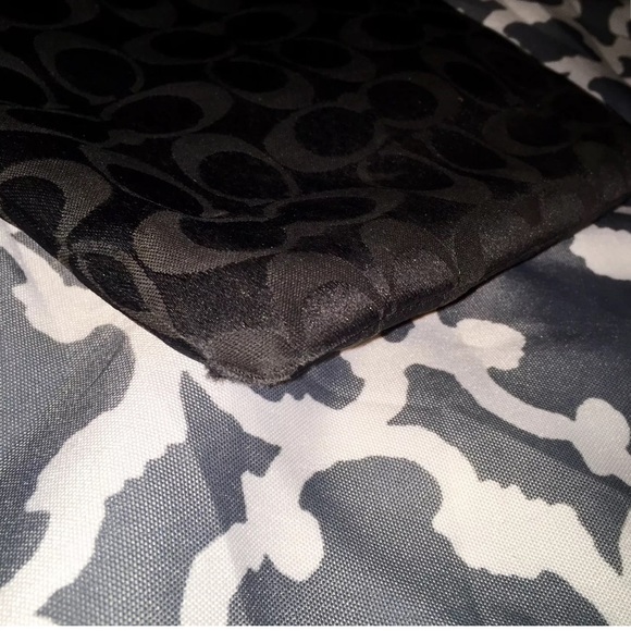 🛍SOLD ON EBAY🛍 Coach Hampton Signature “C” - Picture 2 of 4