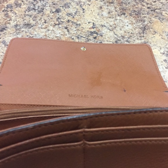 Michael Kors Wallet - Picture 2 of 2