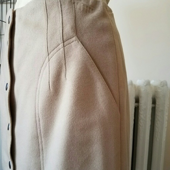 Club Monaco Snap Front Camel Wool Mini Skirt - Picture 2 of 4