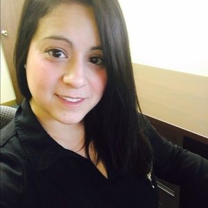 Meet your Posher, Rachelle