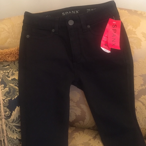 SPANX Slim-x Ankle Skinny Very Black Jean