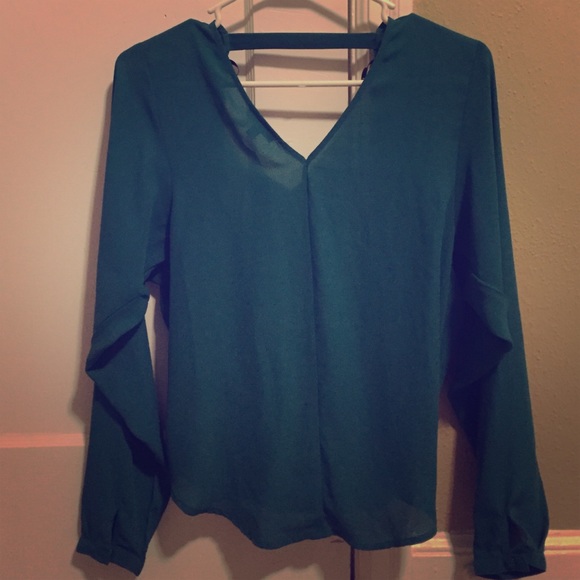 Green choker blouse never worn
