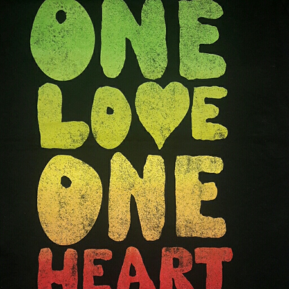 2 Bob Marley T-shirts - Picture 2 of 4