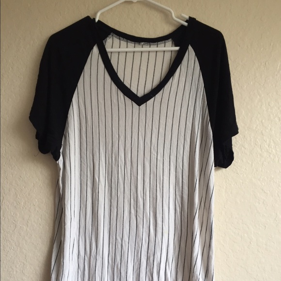 Long baseball t-shirt