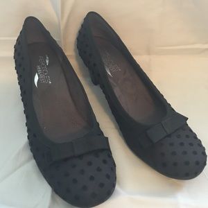 Short polka dot heel with rounded toe