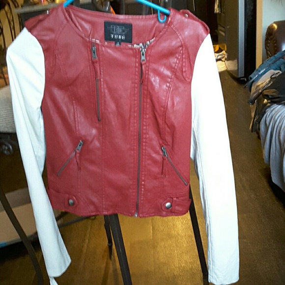 red and white jacket - Picture 1 of 3