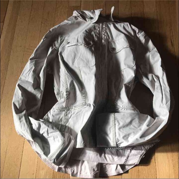 LULULEMON jacket