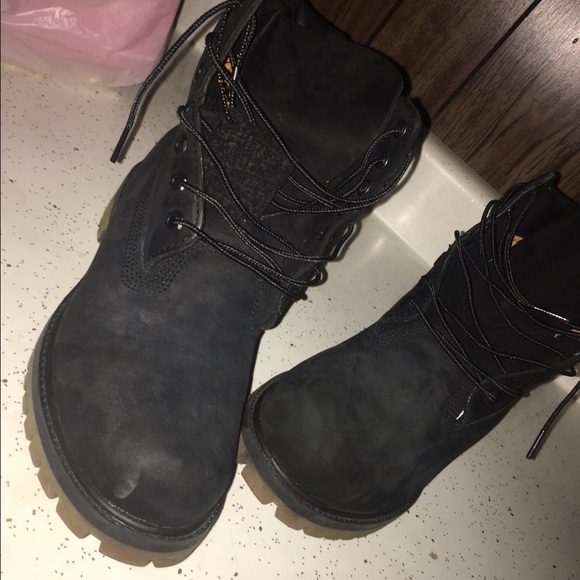 Men\'s black timberlands boots