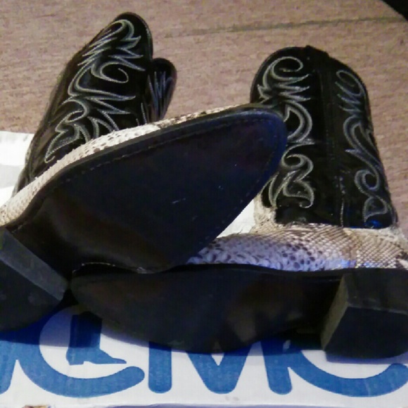 Acme Cowboy Boots - Picture 4 of 4