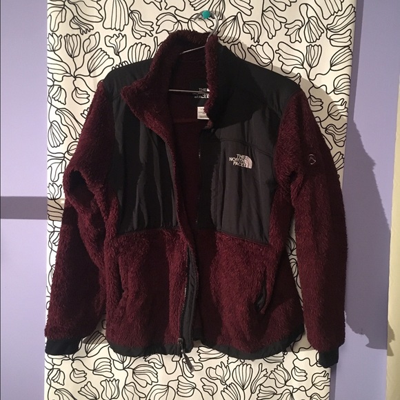 MAROON FURRY NORTHFACE JACKET