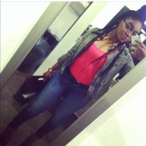 Meet your Posher, Ariana