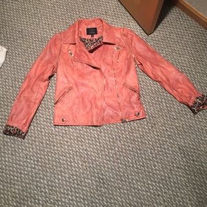 Leather jacket that can convert into a vest