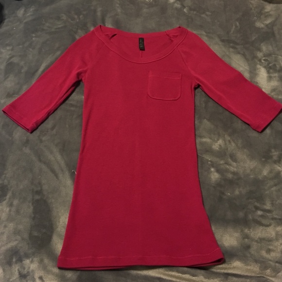 Small 1/2 Sleeve Tee