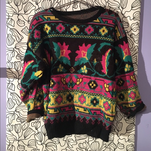 VINTAGE FLORAL COSBY SWEATER