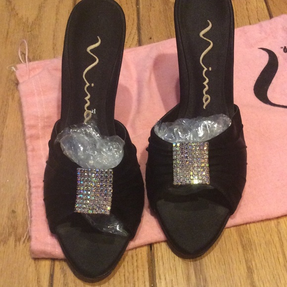 Nina Dress 👠 with authentic Swarovski crystal