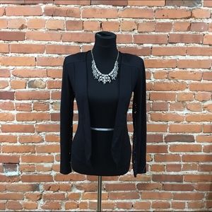 Chic black cotton blazer