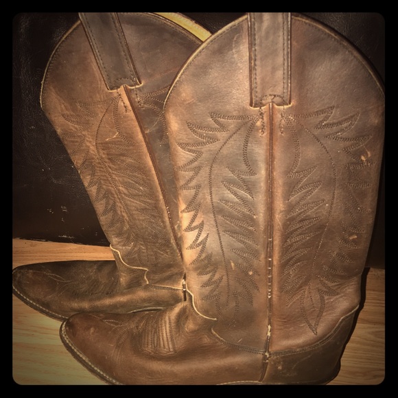 Justin ladies cowgirl boots