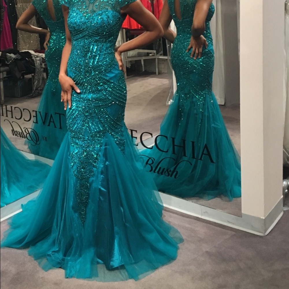 Beautiful Sherii Hill dress