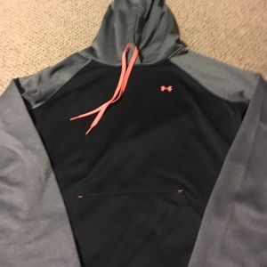 Under armour women's sweatshirt