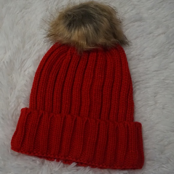 Red knitted faux fur Pom Pom beanie