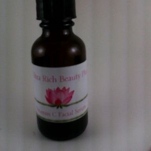 Vitamin C Facial Serum ( nwot)