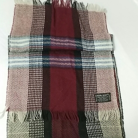 Royal-Scot Plaid Scarf - Picture 2 of 4