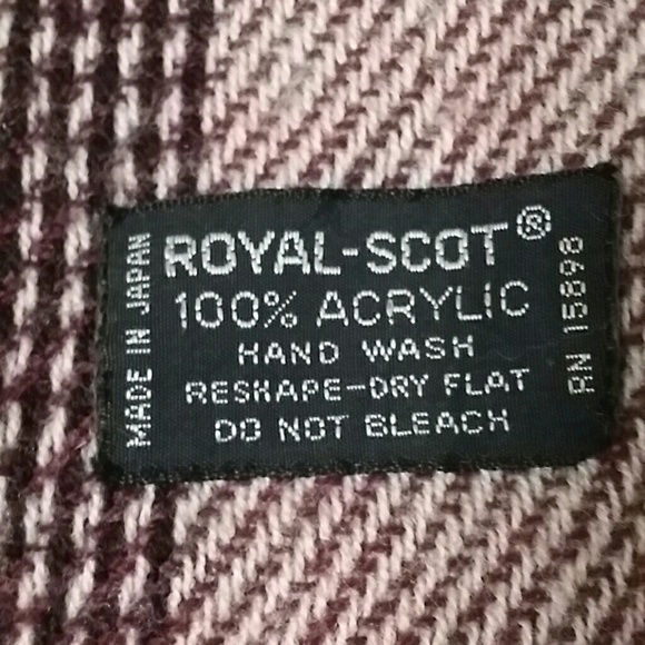 Royal-Scot Plaid Scarf - Picture 3 of 4