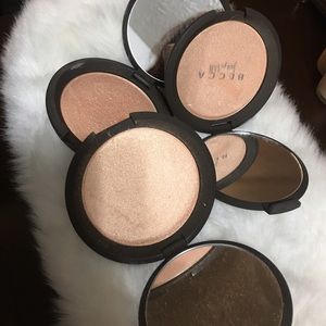 ▪️BECCA CHAMPAGNE POP HIGHLIGHTER ▪️