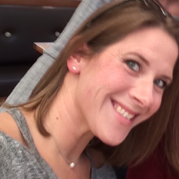 Meet your Posher, Pam - Picture 1 of 1