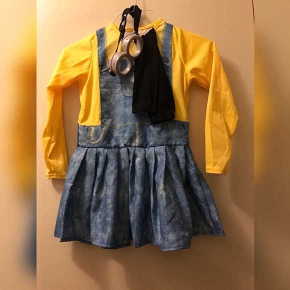 Girl Minions costume