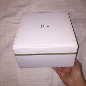 Dior box