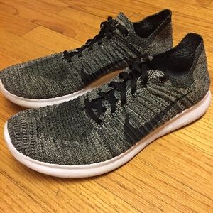 Nike Free RN Flynit Sz 10
