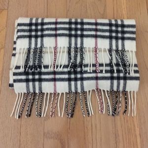 Burberry cashmere scarf