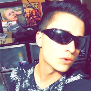 Meet your Posher, Scout