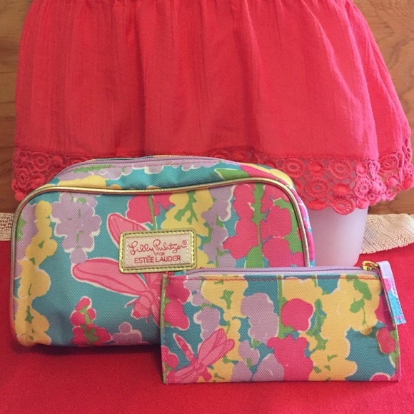 Lilly Pulitzer Handbags - Lilly Pulitzer - Estée Lauder makeup bags
