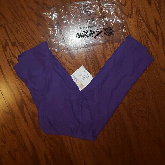 LuLaRoe OS purple leggings