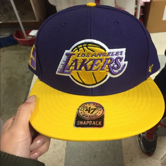 LAKERS SNAPBACK - Picture 1 of 3