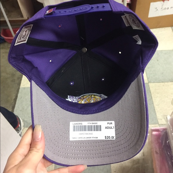 youth lakers snapback - Picture 3 of 3