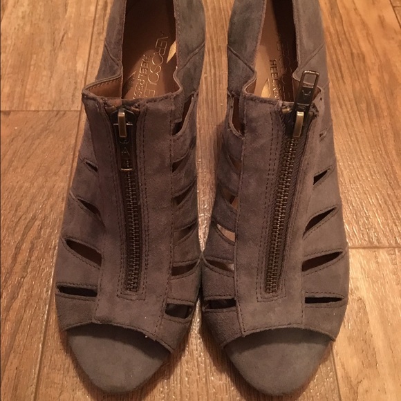 Areosoles pumps size 7 1/2 worn once.