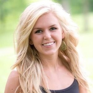 Meet your Posher, Alexis