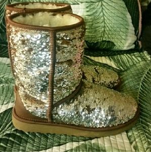 Two toned Sequin glitter uggs