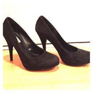 Steve Madden Black Suede Heels Stilettos Pumps
