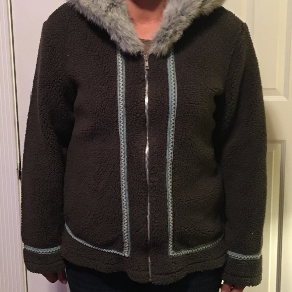 Size medium popcorn fleece jacket