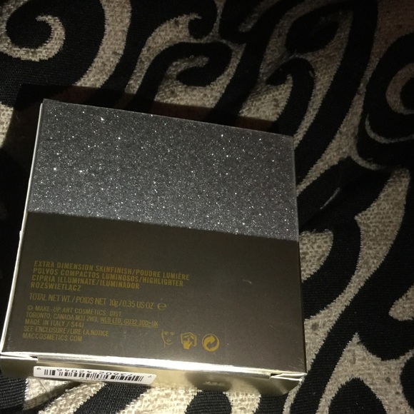 Extra dimension skin finish my mimi LE - Picture 4 of 4