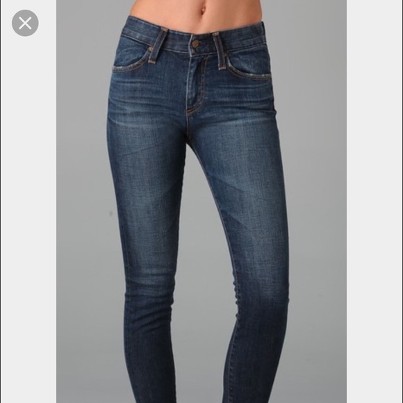 AG Farrah High Rise Skinny jeans. Size 26.
