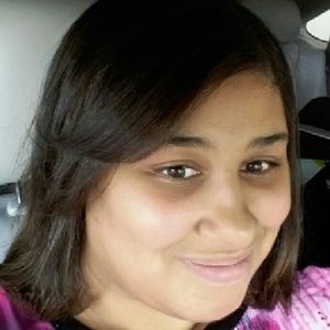 Meet your Posher, Monique