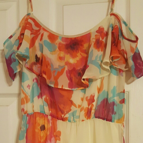 Bisou Bisou cold shoulder maxi dress