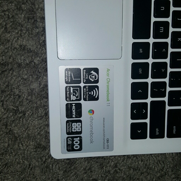 Laptop - Picture 2 of 4