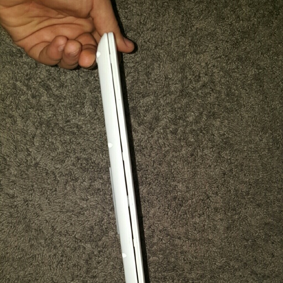 Laptop - Picture 4 of 4